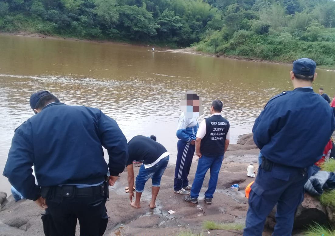 Continúa La Búsqueda Del Padre Y Su Hijo Desaparecidos En Aguas Del ...